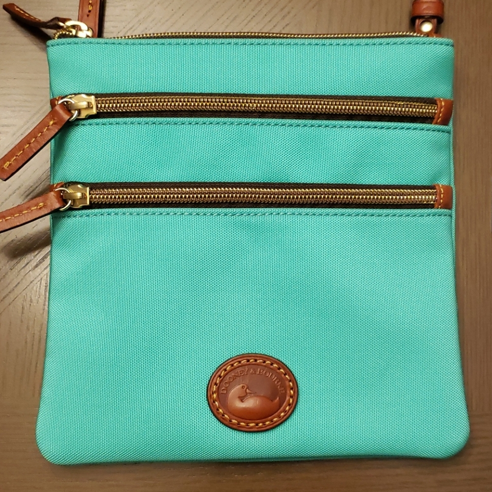 Dooney & Bourke crossbody purse